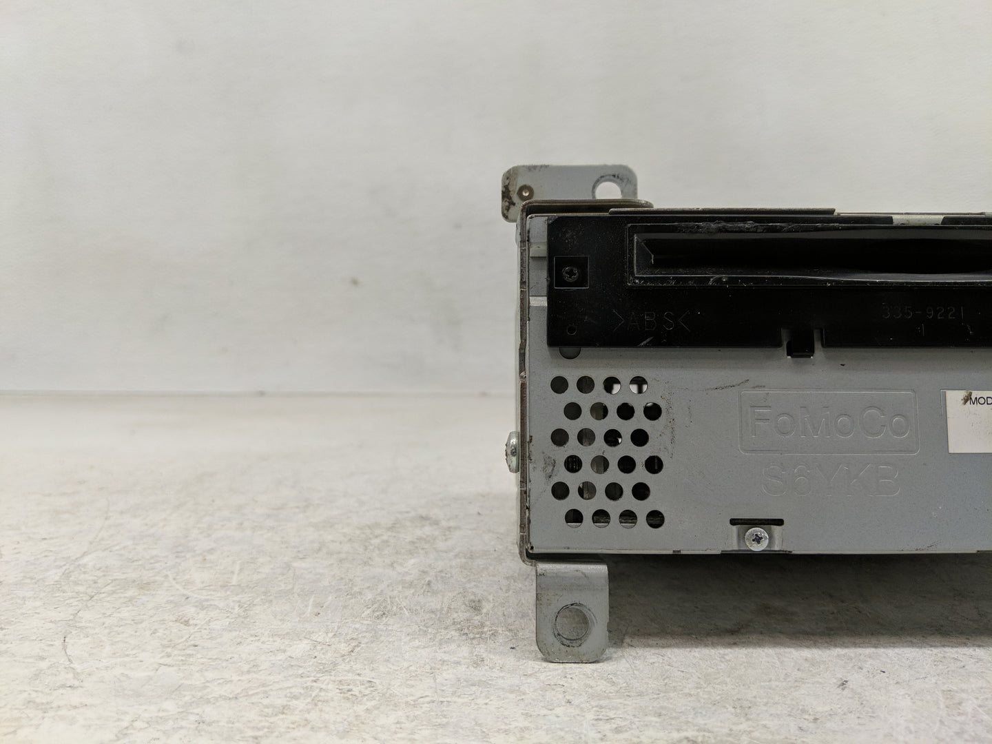 2015-2016 Ford Mustang Radio AM FM Cd Player Receiver Replacement P/N:FR3T-19C107-JJ Fits Fits 2015 2016 OEM Used Auto Parts