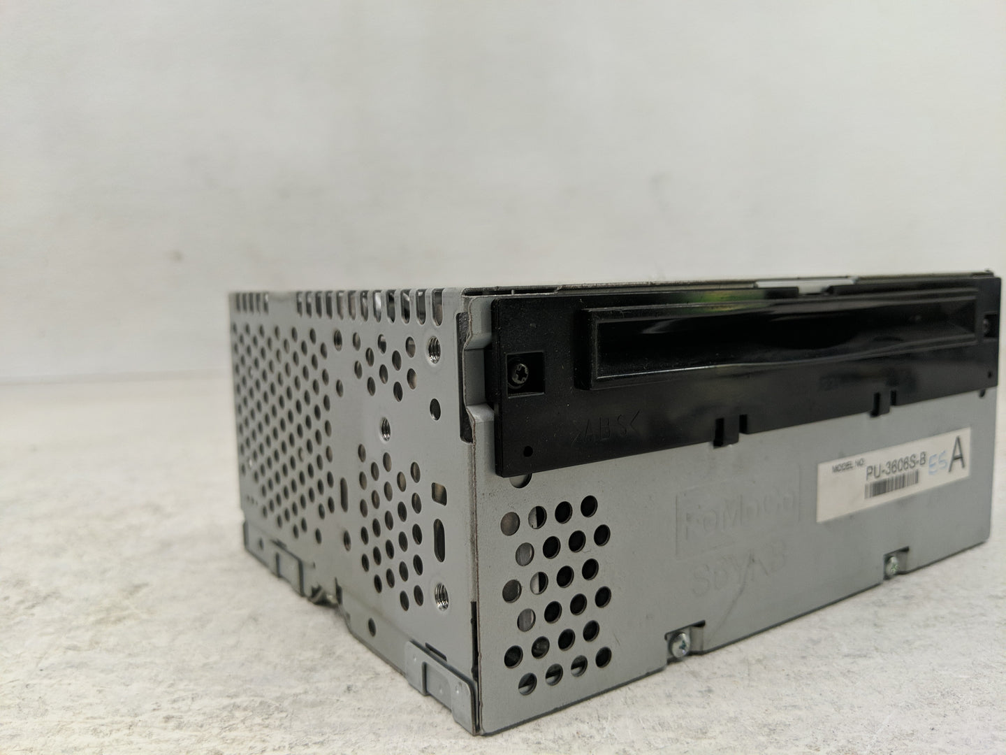 2015-2016 Ford Mustang Radio AM FM Cd Player Receiver Replacement P/N:FR3T-19C107-JJ Fits Fits 2015 2016 OEM Used Auto Parts