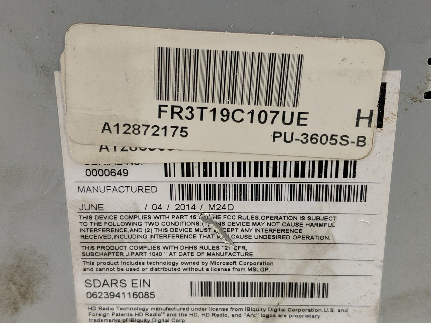 2015-2016 Ford Mustang Radio AM FM Cd Player Receiver Replacement P/N:FR3T-19C107-JJ Fits Fits 2015 2016 OEM Used Auto Parts