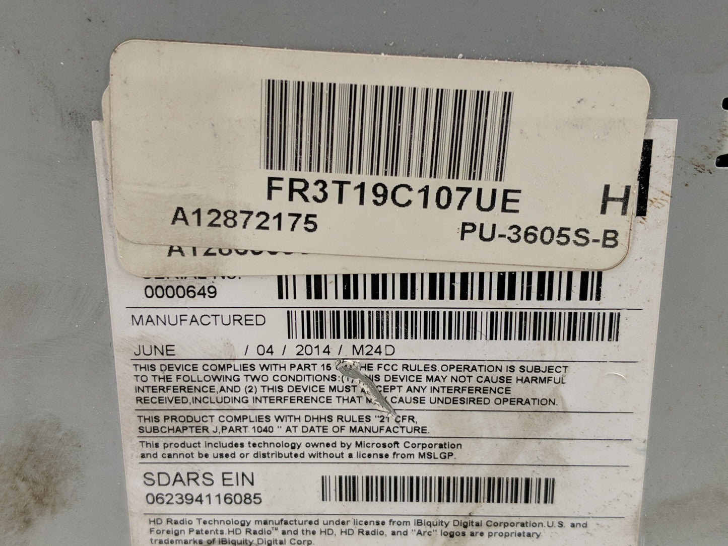 2015-2016 Ford Mustang Radio AM FM Cd Player Receiver Replacement P/N:FR3T-19C107-JJ Fits Fits 2015 2016 OEM Used Auto Parts