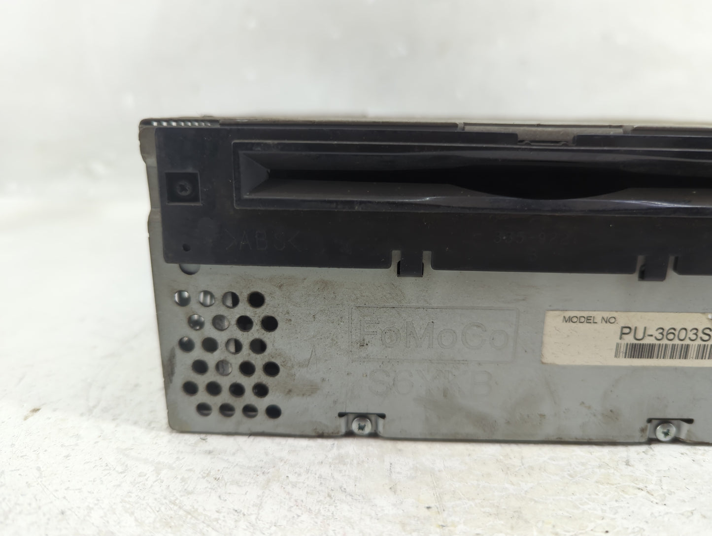 2016 Ford Mustang Radio AM FM Cd Player Receiver Replacement P/N:GR3T-19C107-DA Fits OEM Used Auto Parts - Oemusedautoparts1