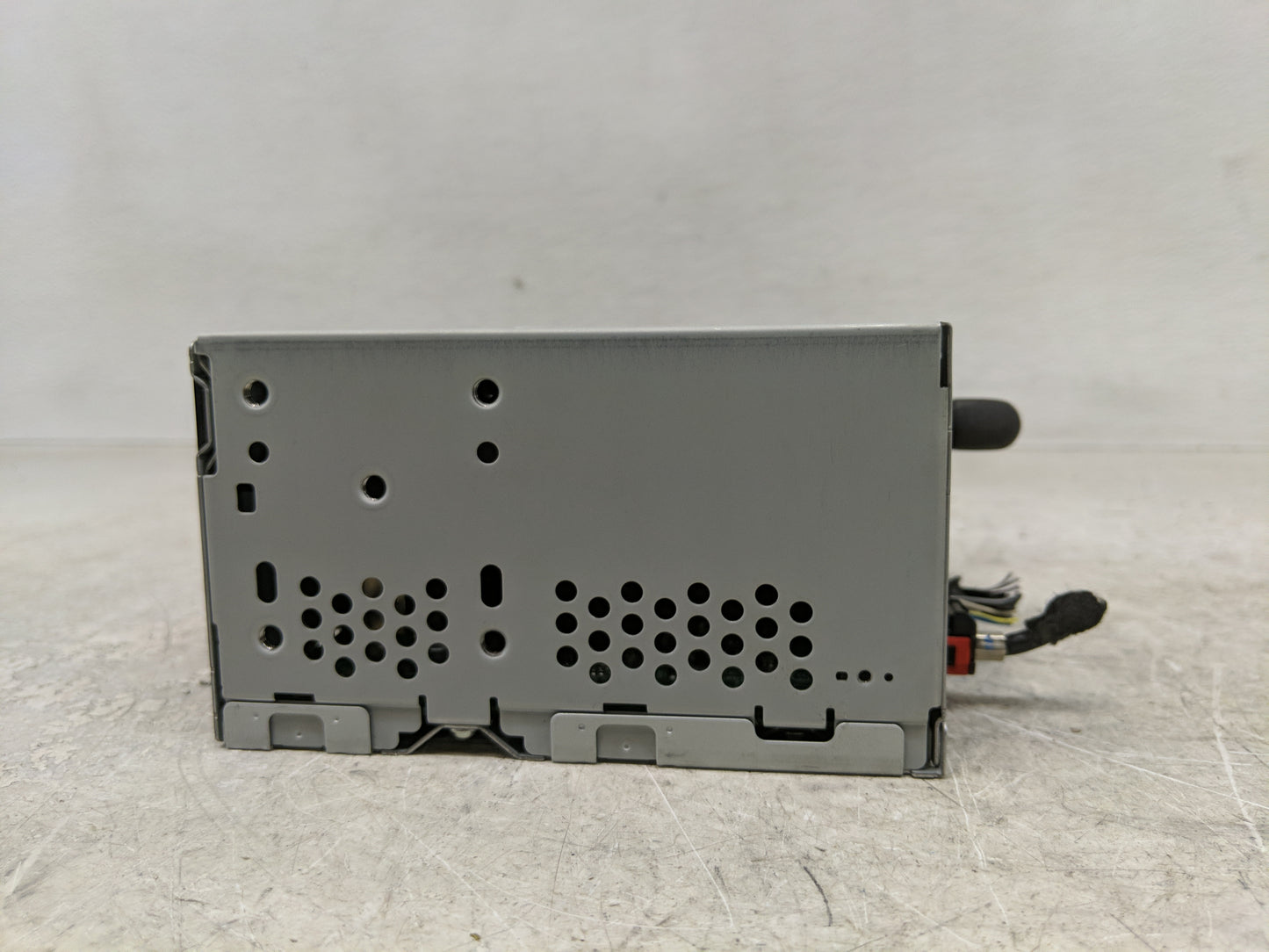 2015-2016 Ford Mustang Radio AM FM Cd Player Receiver Replacement P/N:FR3T-19C107-SE Fits Fits 2015 2016 OEM Used Auto Parts