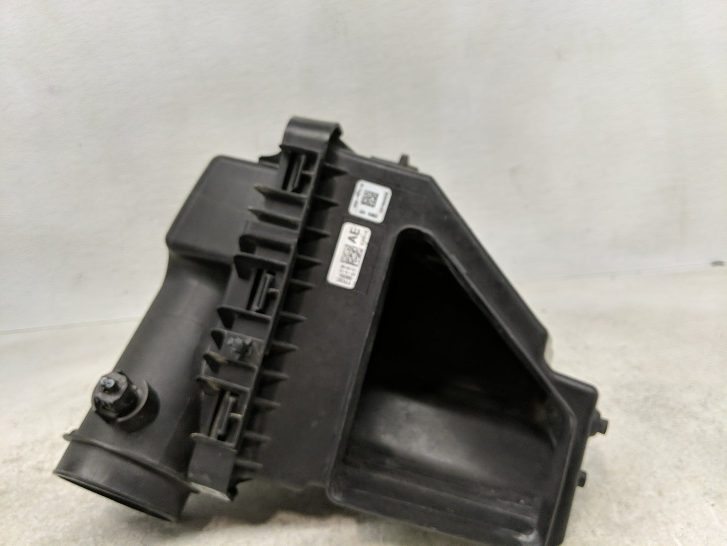 2015-2017 Ford Mustang Air Cleaner Intake-duct Hose Tube - Oemusedautoparts1.com