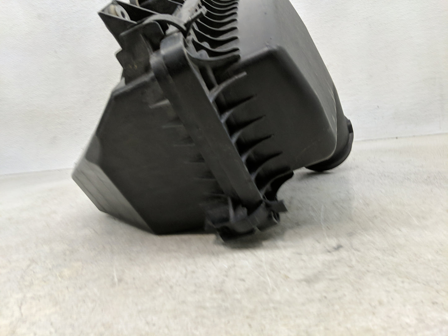 2015-2017 Ford Mustang Air Cleaner Intake-duct Hose Tube - Oemusedautoparts1.com