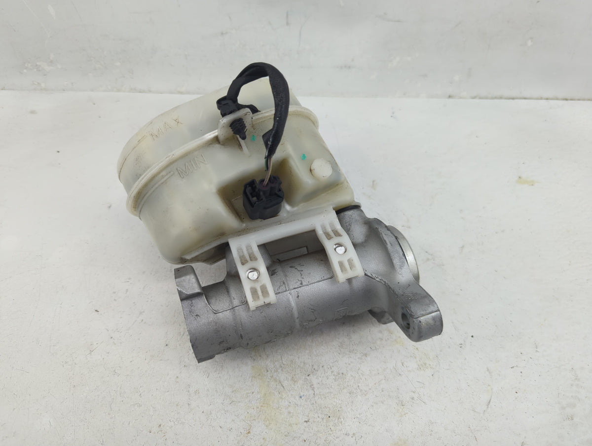 2015-2022 Ford Mustang Brake Master Cylinder 1376950 - Oemusedautoparts1.com