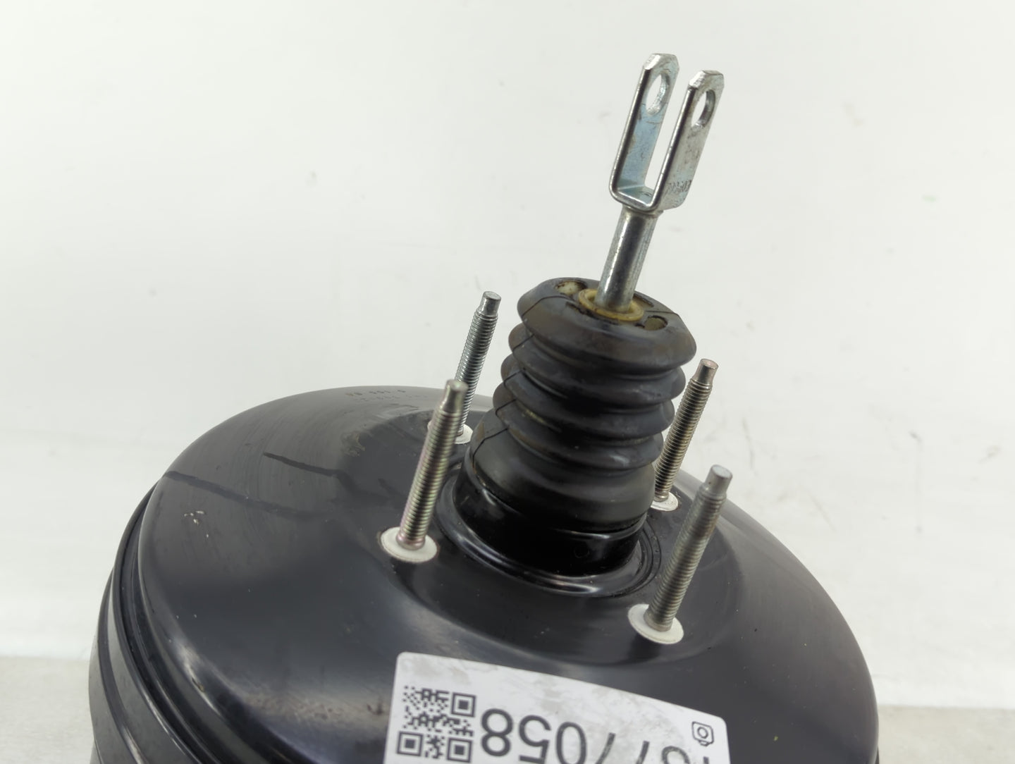 2015-2017 Ford Mustang Power Brake Booster Oem - Oemusedautoparts1.com