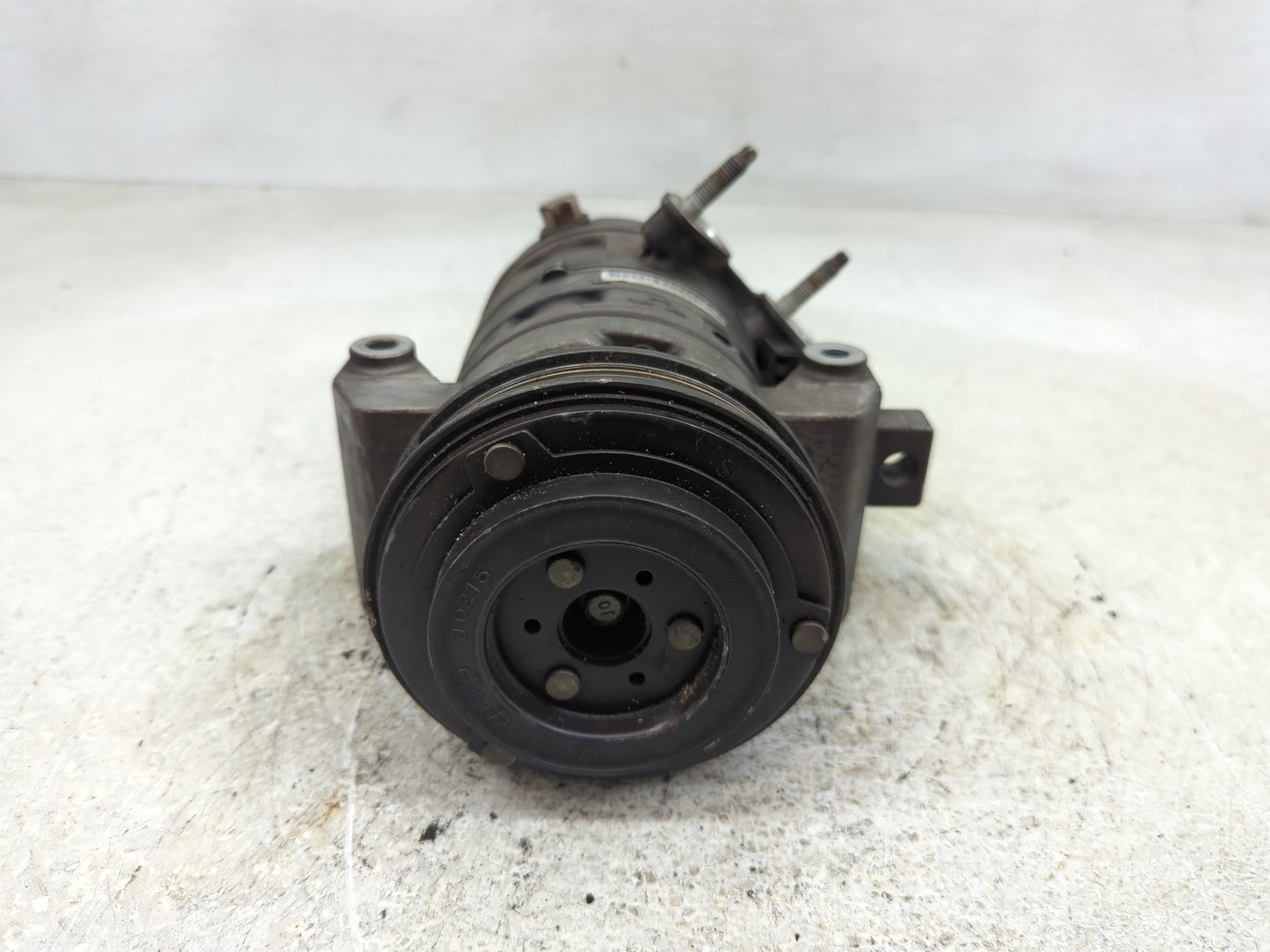 2015-2016 Ford Mustang Air Conditioning A/c Ac Compressor Oem - Oemusedautoparts1.com