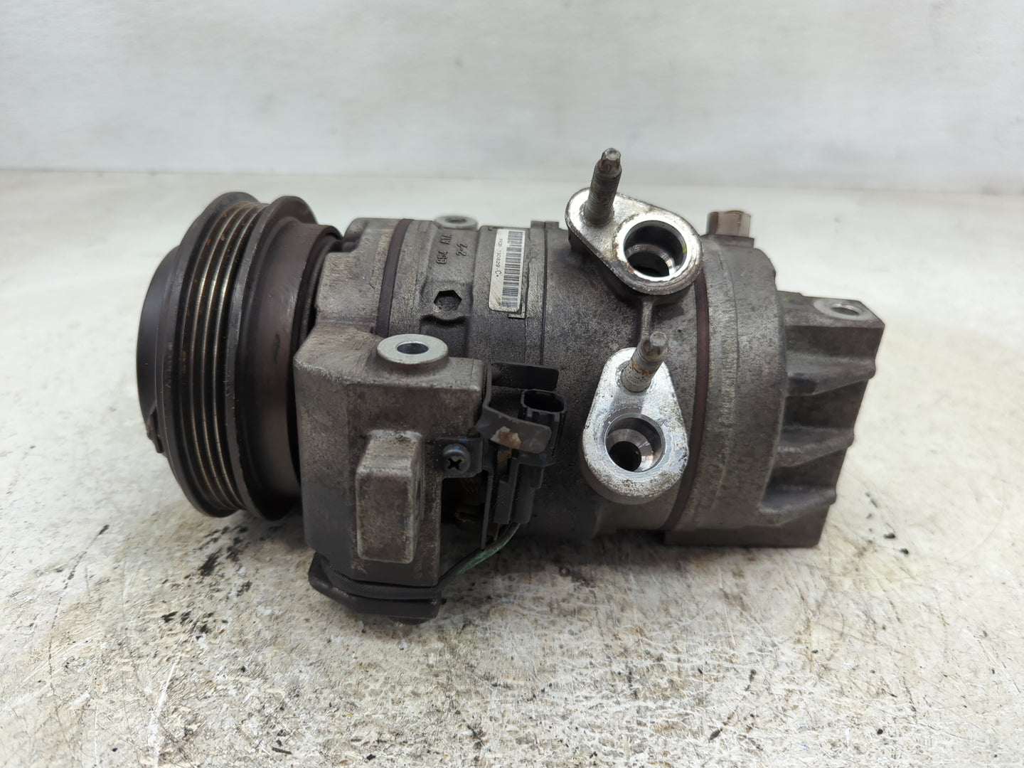 2015-2016 Ford Mustang Air Conditioning A/c Ac Compressor Oem - Oemusedautoparts1.com