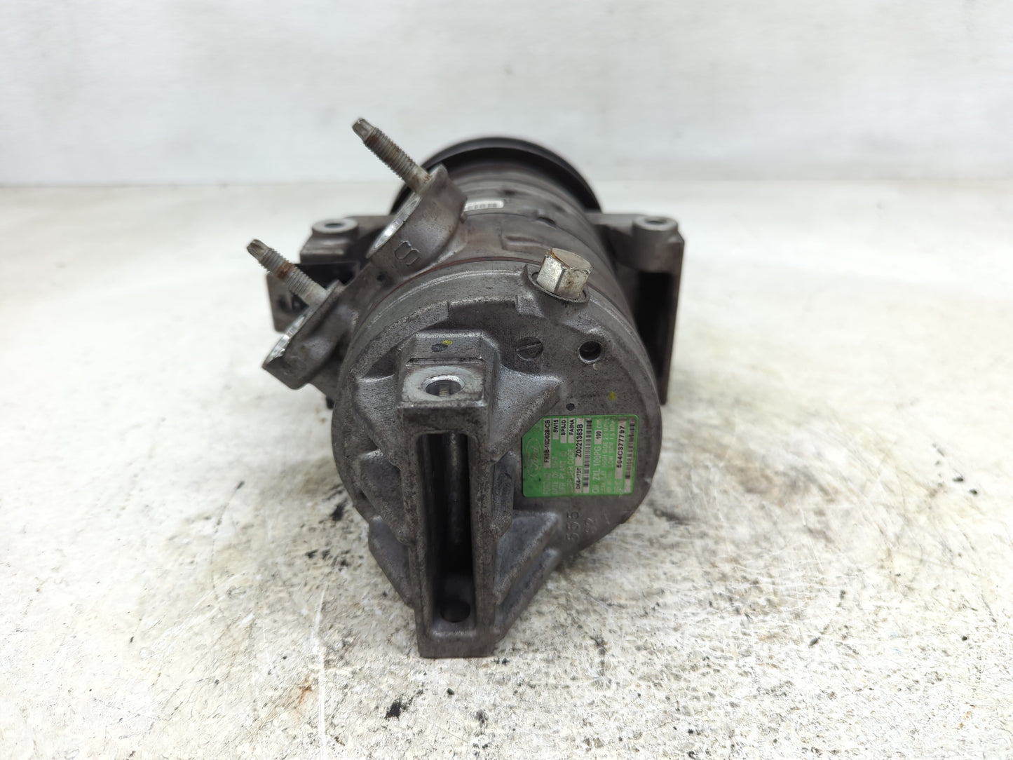 2015-2016 Ford Mustang Air Conditioning A/c Ac Compressor Oem - Oemusedautoparts1.com