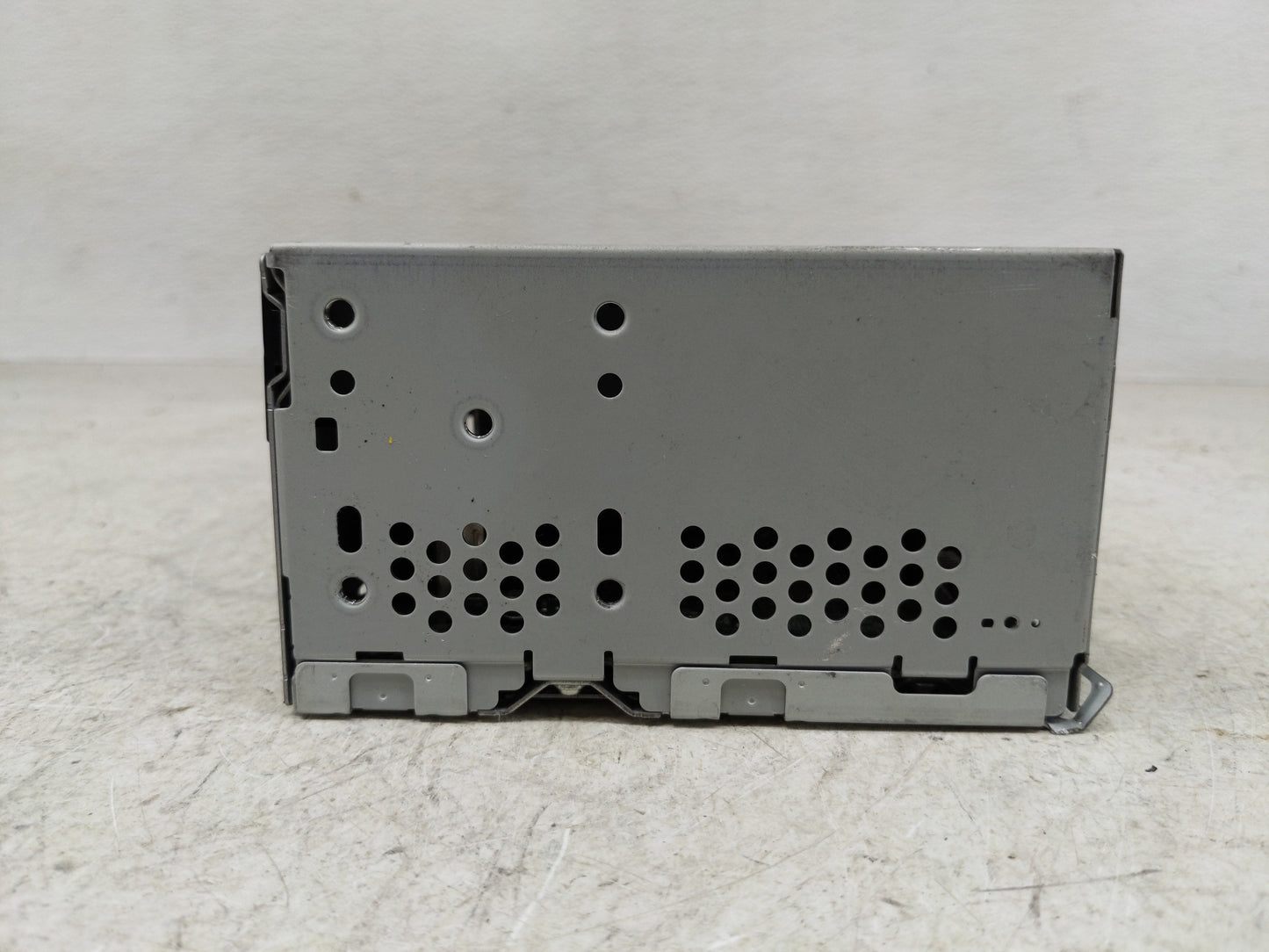 2015-2016 Ford Mustang Radio AM FM Cd Player Receiver Replacement P/N:FR3T-19C107-SE Fits Fits 2015 2016 OEM Used Auto Parts