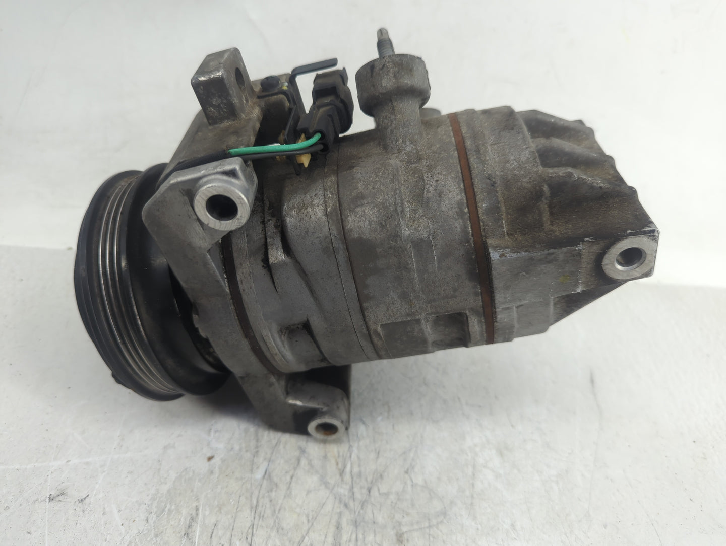 2015-2016 Ford Mustang Air Conditioning A/c Ac Compressor Oem - Oemusedautoparts1.com