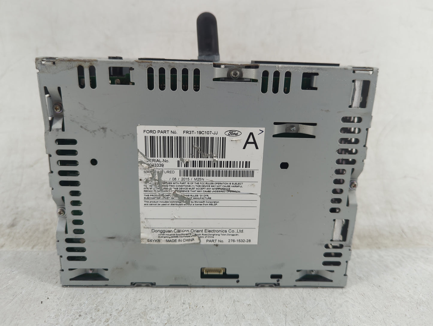 2015-2016 Ford Mustang Radio AM FM Cd Player Receiver Replacement P/N:FR3T-19C107-JJ Fits Fits 2015 2016 OEM Used Auto Parts
