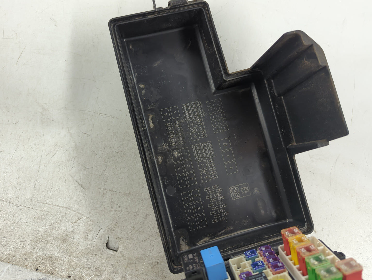 2016-2017 Ford Mustang Fusebox Fuse Box Panel Relay Module P/N:FR3T-14536-AB Fits Fits 2016 2017 OEM Used Auto Parts - Oemus