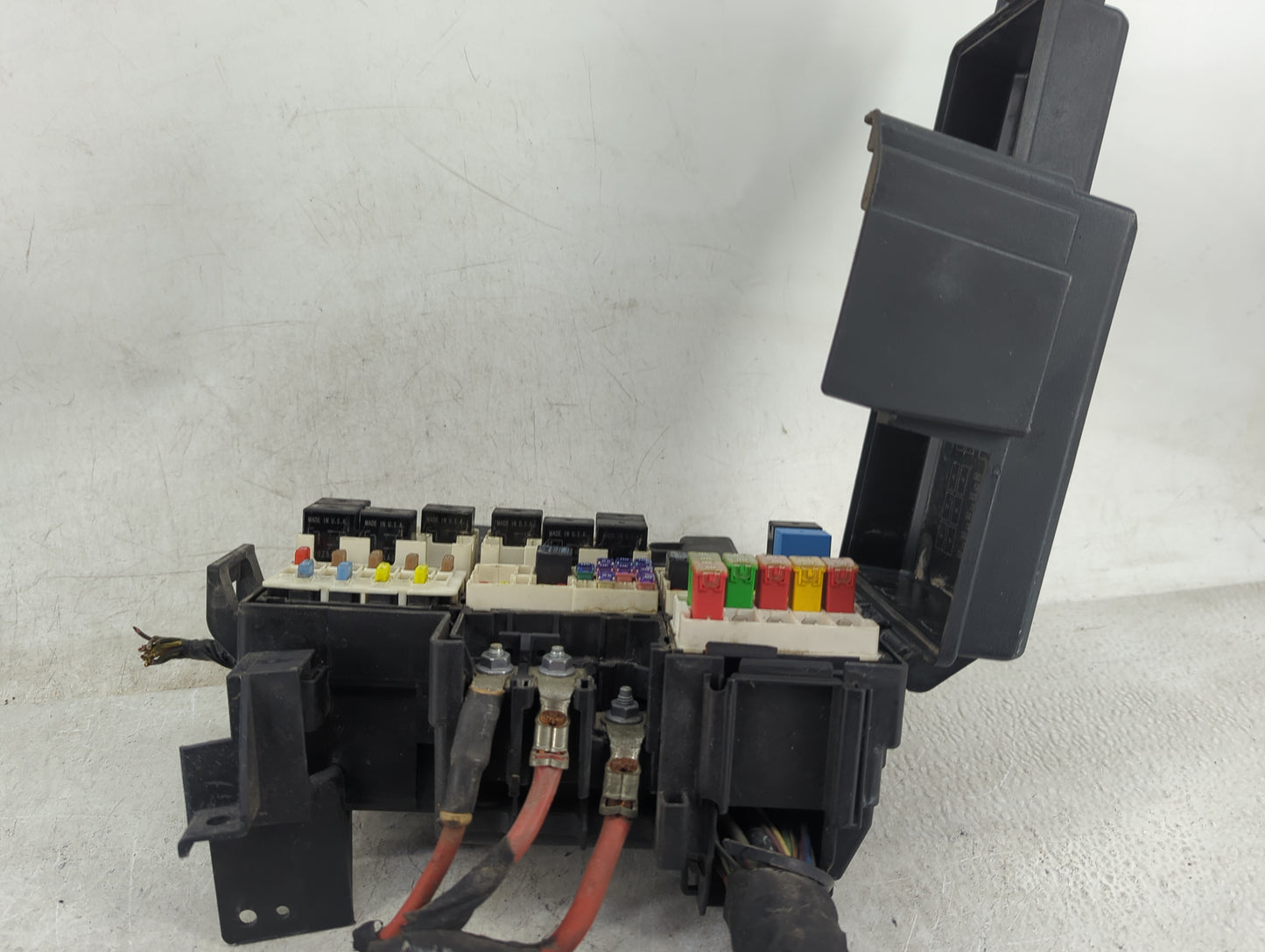 2016-2017 Ford Mustang Fusebox Fuse Box Panel Relay Module P/N:FR3T-14536-AB Fits Fits 2016 2017 OEM Used Auto Parts - Oemus