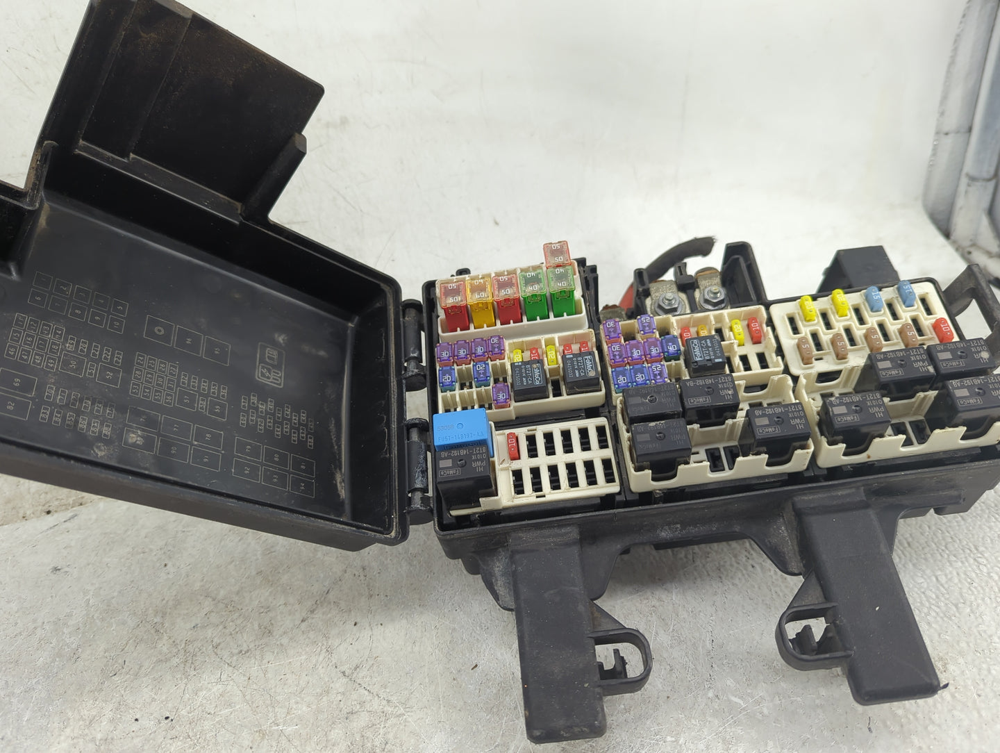 2016-2017 Ford Mustang Fusebox Fuse Box Panel Relay Module P/N:FR3T-14536-AB Fits Fits 2016 2017 OEM Used Auto Parts - Oemus