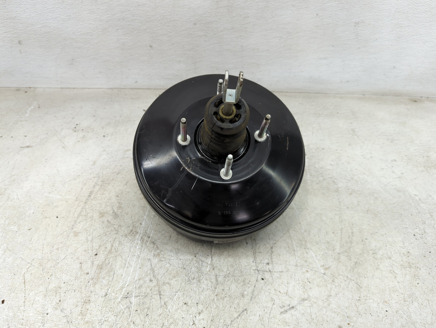 2015-2016 Ford Mustang Power Brake Booster Oem - Oemusedautoparts1.com