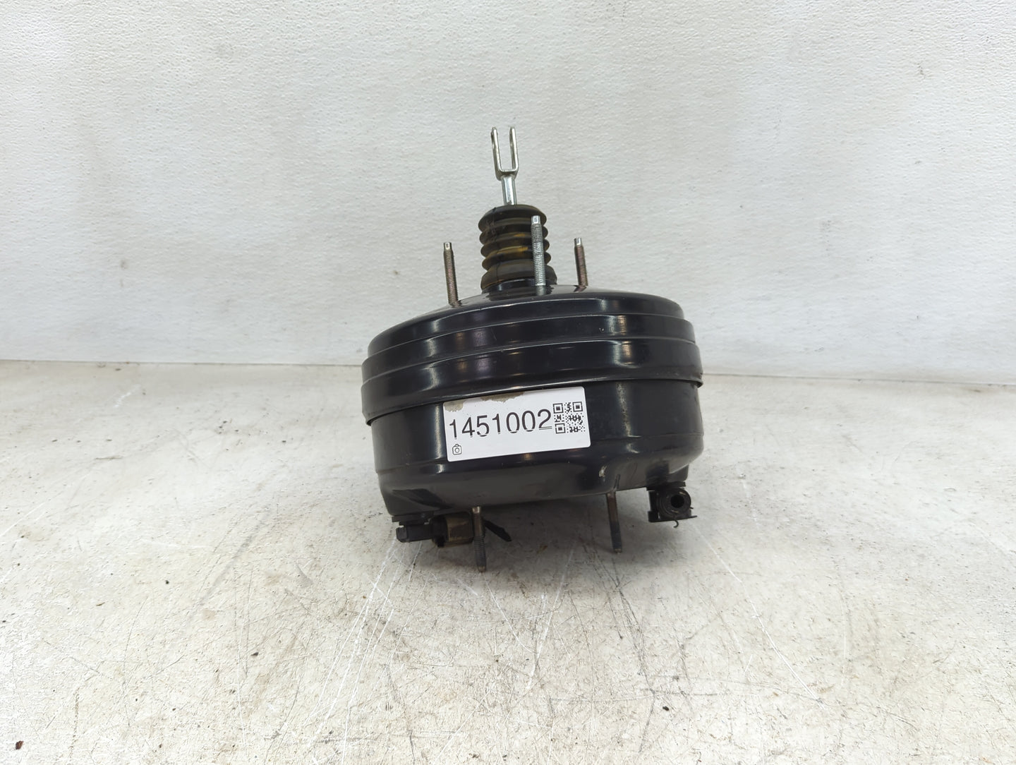 2015-2016 Ford Mustang Power Brake Booster Oem - Oemusedautoparts1.com