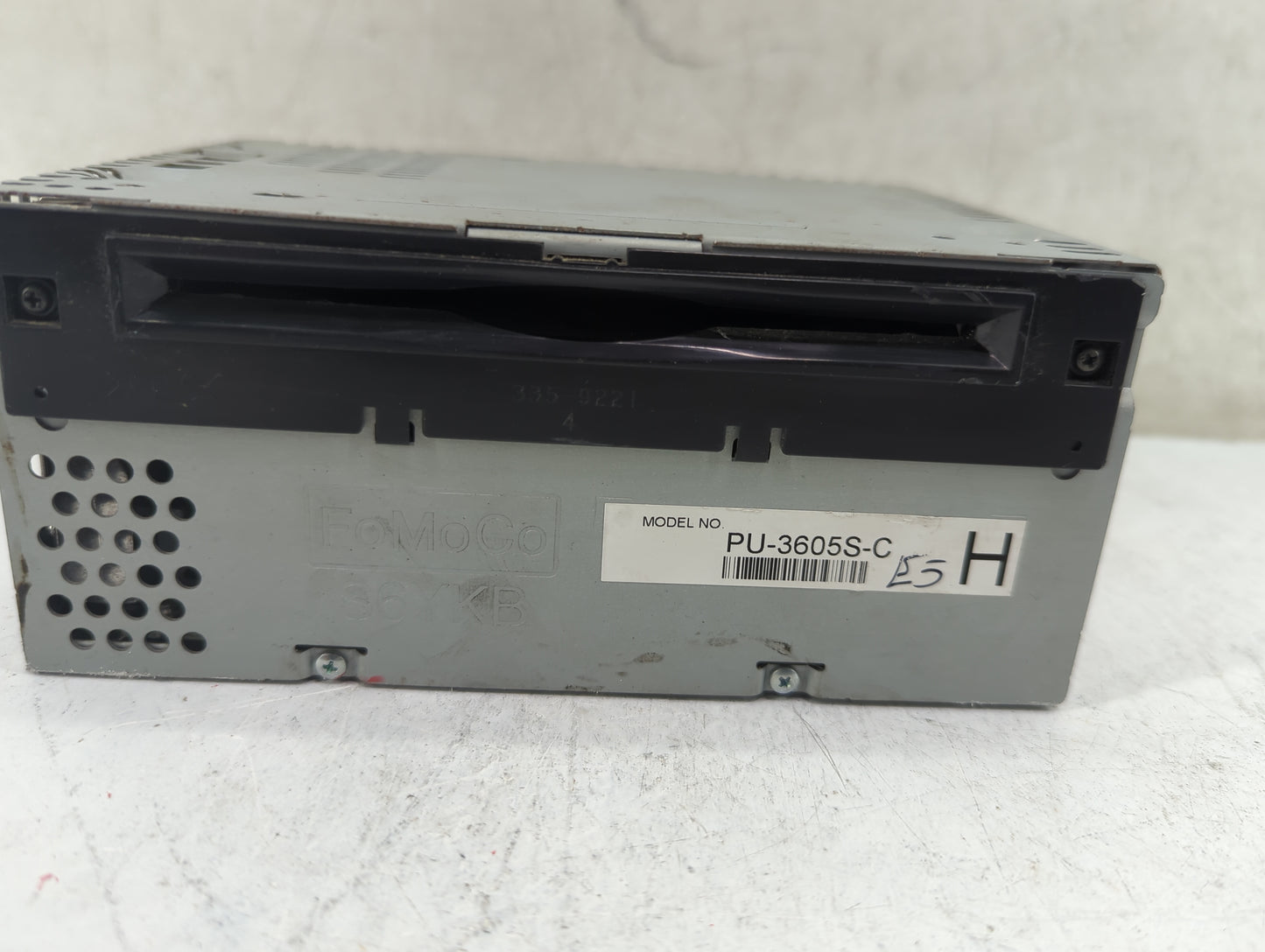 2016 Ford Mustang Radio AM FM Cd Player Receiver Replacement P/N:GR3T-19C107-FA Fits OEM Used Auto Parts - Oemusedautoparts1