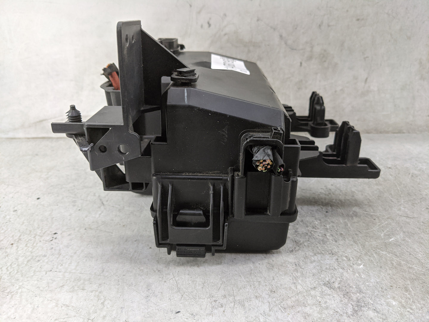 2016-2017 Ford Mustang Fusebox Fuse Box Panel Relay Module P/N:8T2T-14B192-AB 8T2T-14B192-BA Fits Fits 2016 2017 OEM Used Au