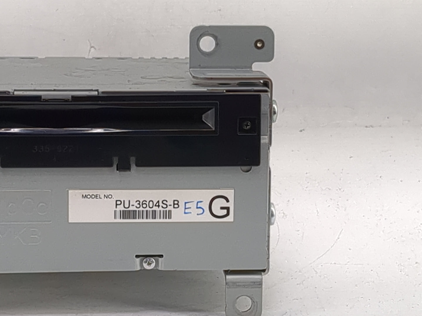 2015 Ford Mustang Radio AM FM Cd Player Receiver Replacement P/N:PU-3604S-B FR3T-19C107-TF Fits OEM Used Auto Parts - Oemuse