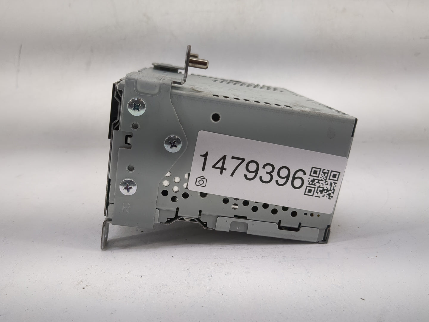 2015 Ford Mustang Radio AM FM Cd Player Receiver Replacement P/N:PU-3604S-B FR3T-19C107-TF Fits OEM Used Auto Parts - Oemuse