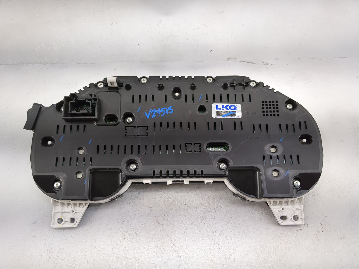 2016 Ford Mustang Instrument Cluster Speedometer Gauges P/N:GR3T-10849-EE MX257520-0463 Miles: Fits OEM Used Auto Parts - Oe