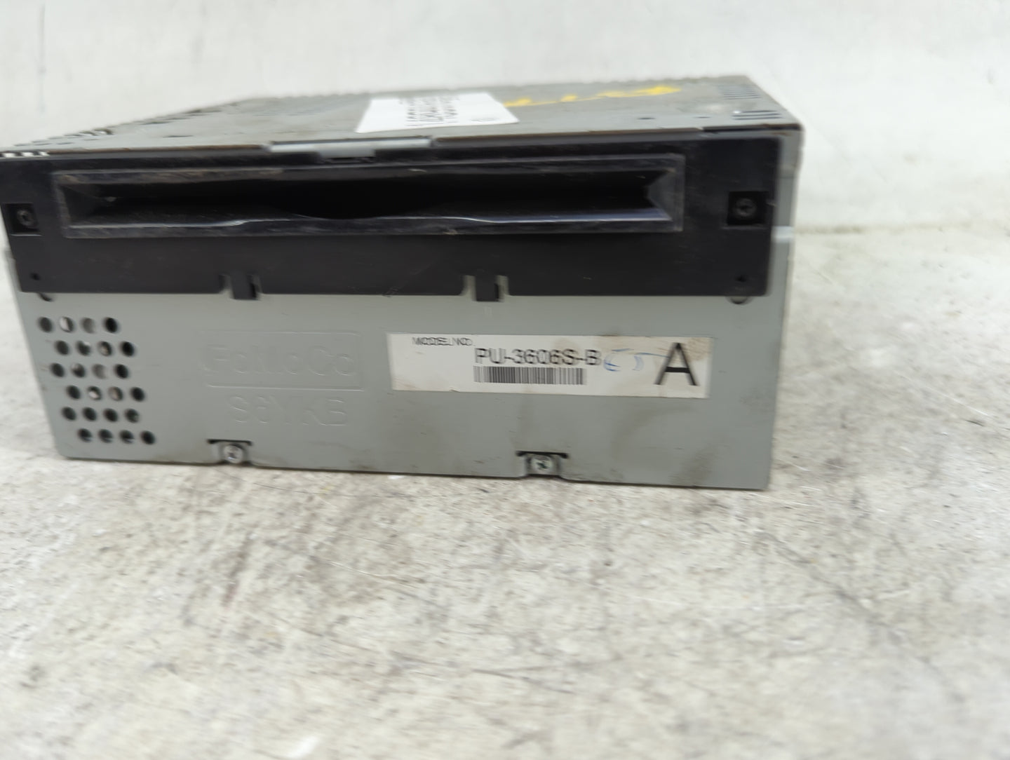 2015-2016 Ford Mustang Radio AM FM Cd Player Receiver Replacement P/N:PU-3606S-B S6YKB Fits Fits 2015 2016 OEM Used Auto Par