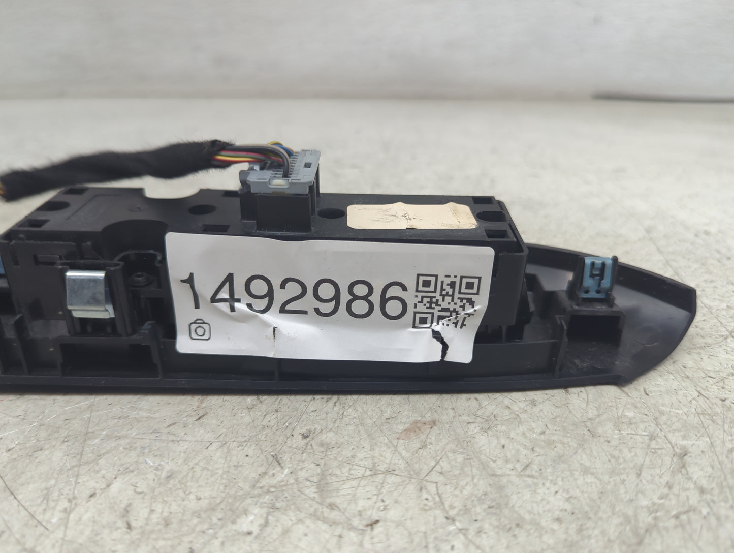 2015-2022 Ford Mustang Passenger Right Power Window Switch - Oemusedautoparts1.com