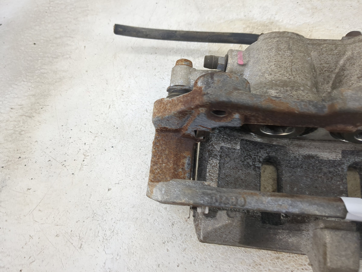 2015-2022 Ford Mustang Front Passenger Right Brake Caliper - Oemusedautoparts1.com
