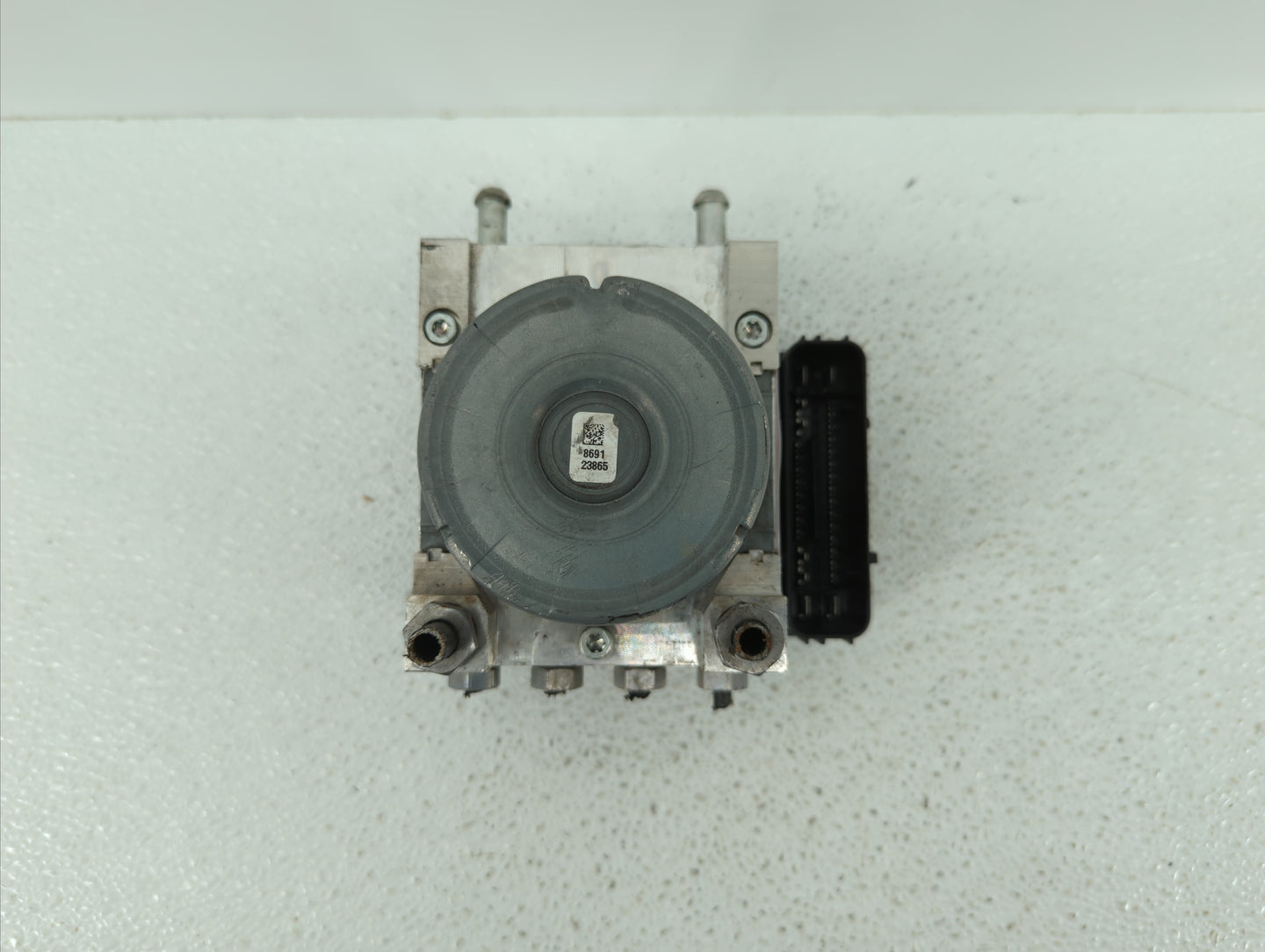 2015-2018 Ford Mustang ABS Pump Control Module Replacement P/N:GR3C-2C405-BD FR3C-2C405-BE Fits Fits 2015 2016 2017 2018 OEM
