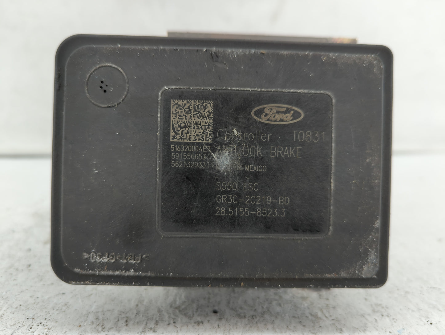 2015-2018 Ford Mustang ABS Pump Control Module Replacement P/N:GR3C-2C405-BD FR3C-2C405-BE Fits Fits 2015 2016 2017 2018 OEM