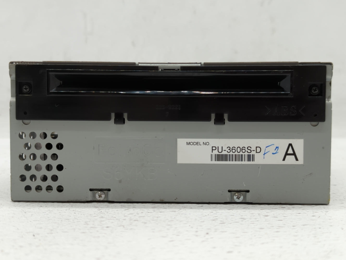 2016-2017 Ford Mustang Am Fm Cd Player Radio Receiver - Oemusedautoparts1.com