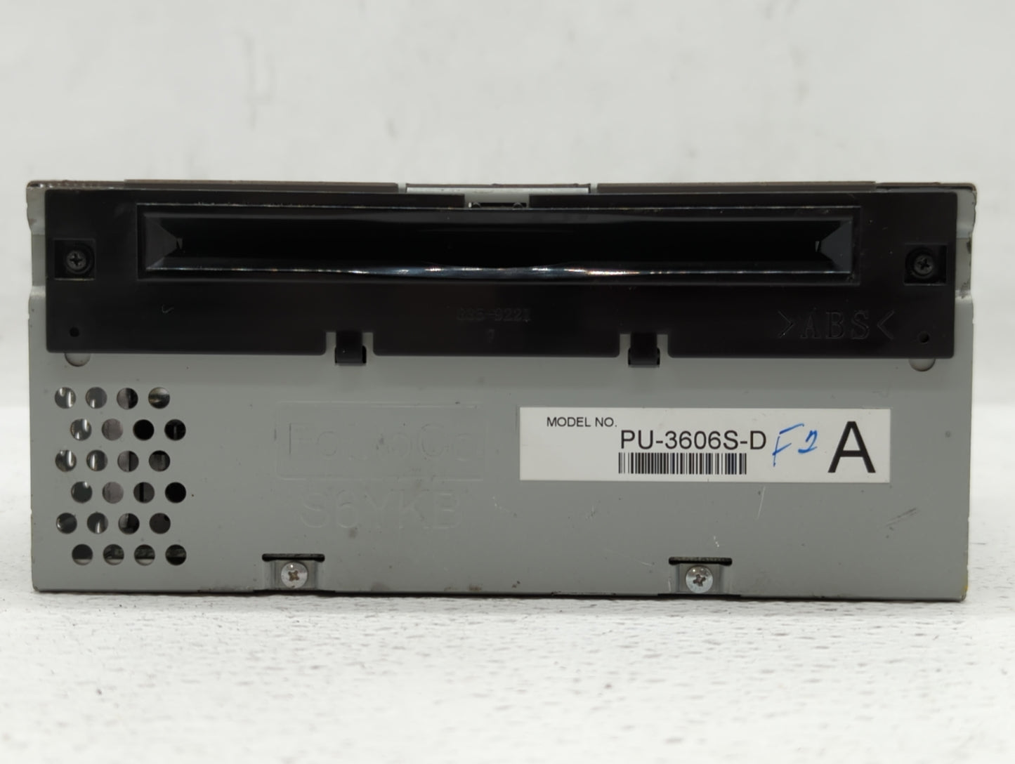 2016-2017 Ford Mustang Am Fm Cd Player Radio Receiver - Oemusedautoparts1.com