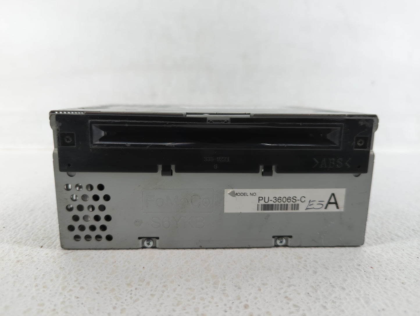 2016-2017 Ford Mustang Radio AM FM Cd Player Receiver Replacement P/N:GR3T19C107AB Fits Fits 2016 2017 OEM Used Auto Parts -