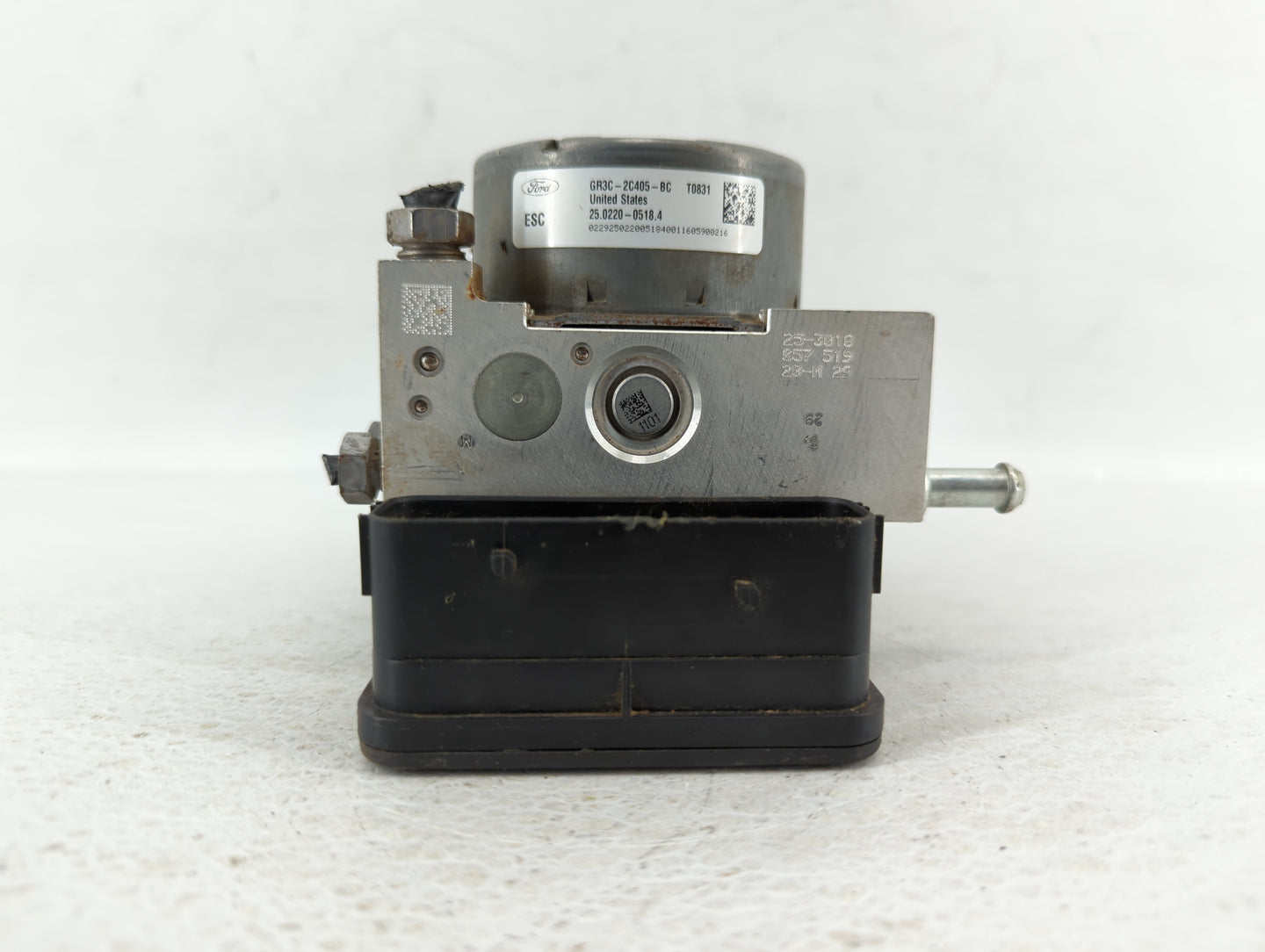 2015-2020 Ford Mustang ABS Pump Control Module Replacement P/N:GR3C-2C405-BB GR3C-2C405-BD Fits Fits 2015 2016 2017 2018 201