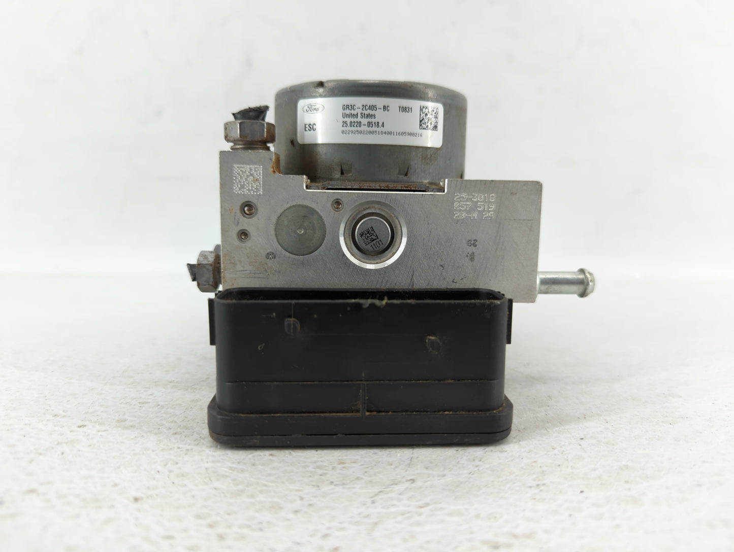 2015-2020 Ford Mustang ABS Pump Control Module Replacement P/N:GR3C-2C405-BB GR3C-2C405-BD Fits Fits 2015 2016 2017 2018 201