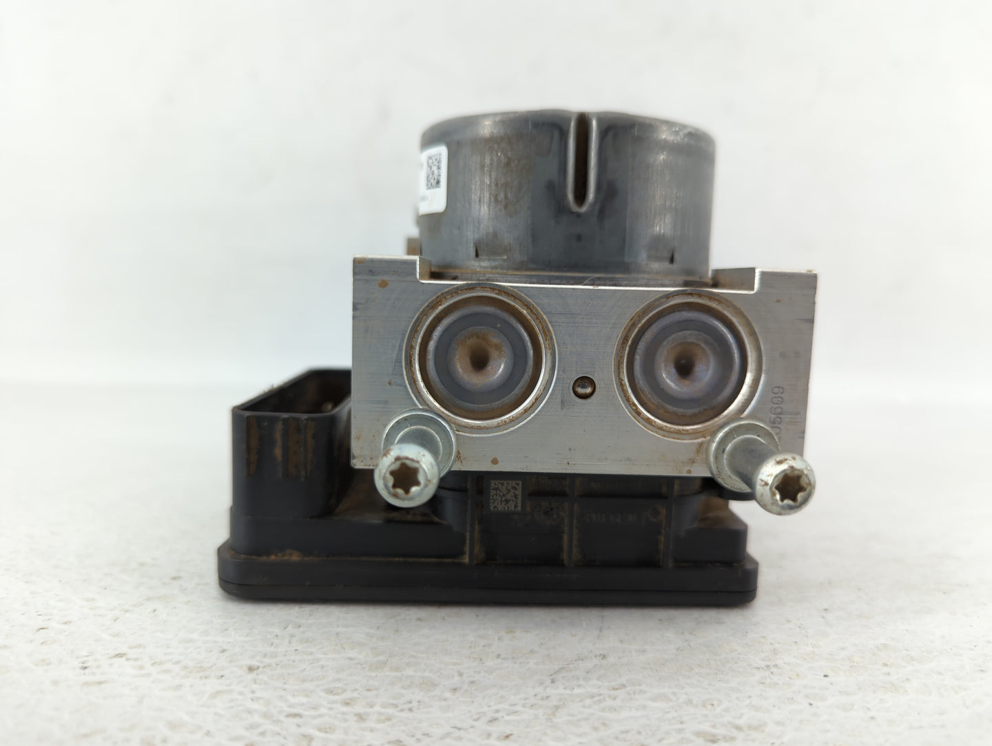 2015-2020 Ford Mustang ABS Pump Control Module Replacement P/N:GR3C-2C405-BB GR3C-2C405-BD Fits Fits 2015 2016 2017 2018 201