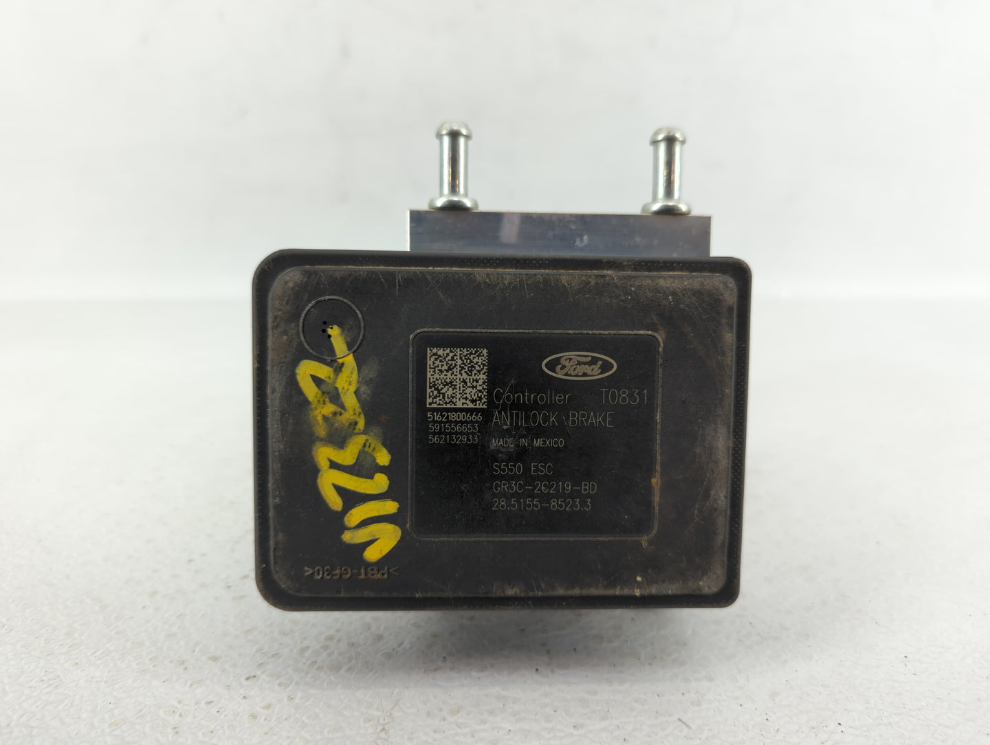 2015-2020 Ford Mustang ABS Pump Control Module Replacement P/N:GR3C-2C405-BB GR3C-2C405-BD Fits Fits 2015 2016 2017 2018 201