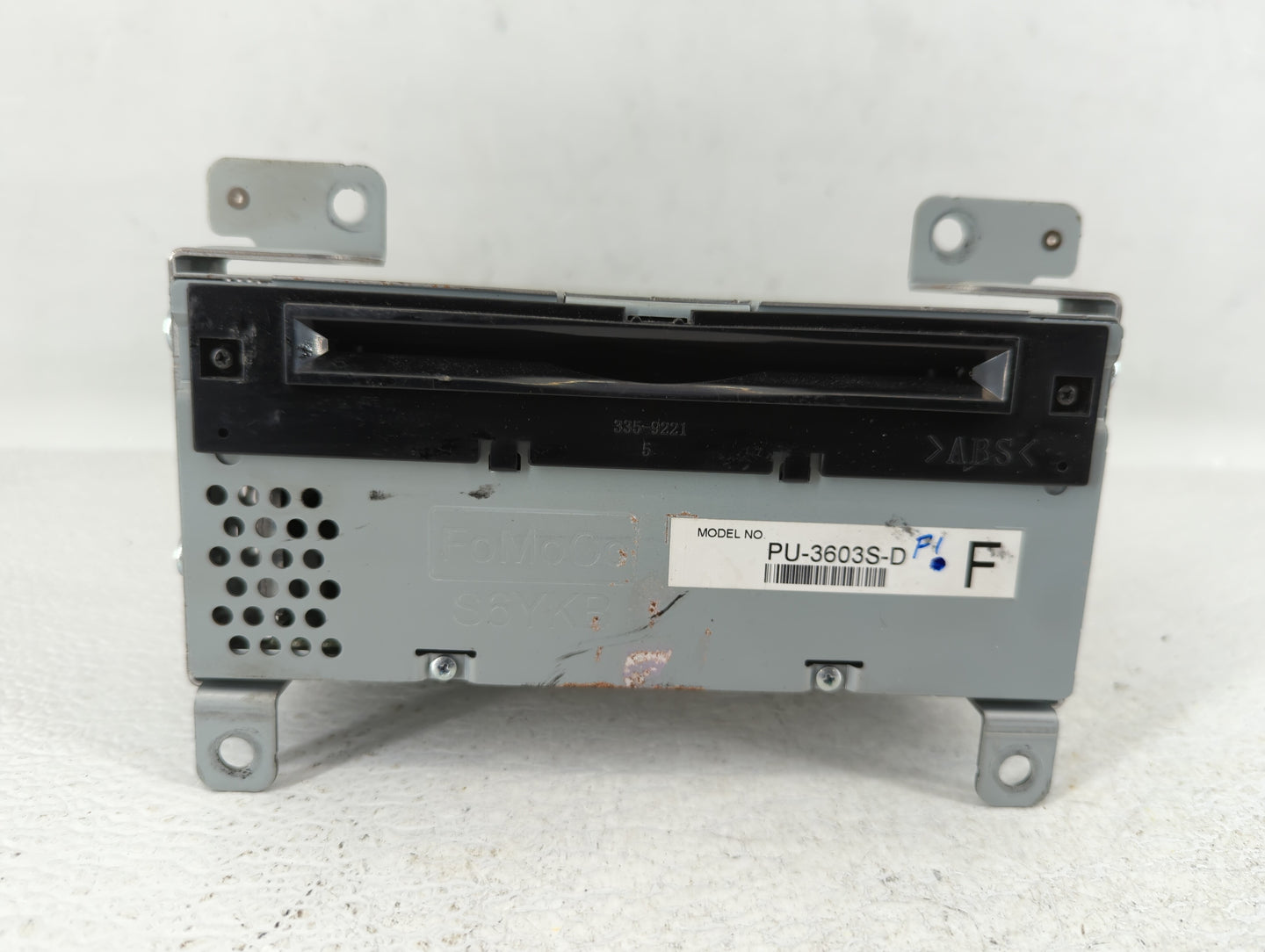 2016-2017 Ford Mustang Radio AM FM Cd Player Receiver Replacement P/N:GR3T-19C107-DC Fits Fits 2016 2017 OEM Used Auto Parts