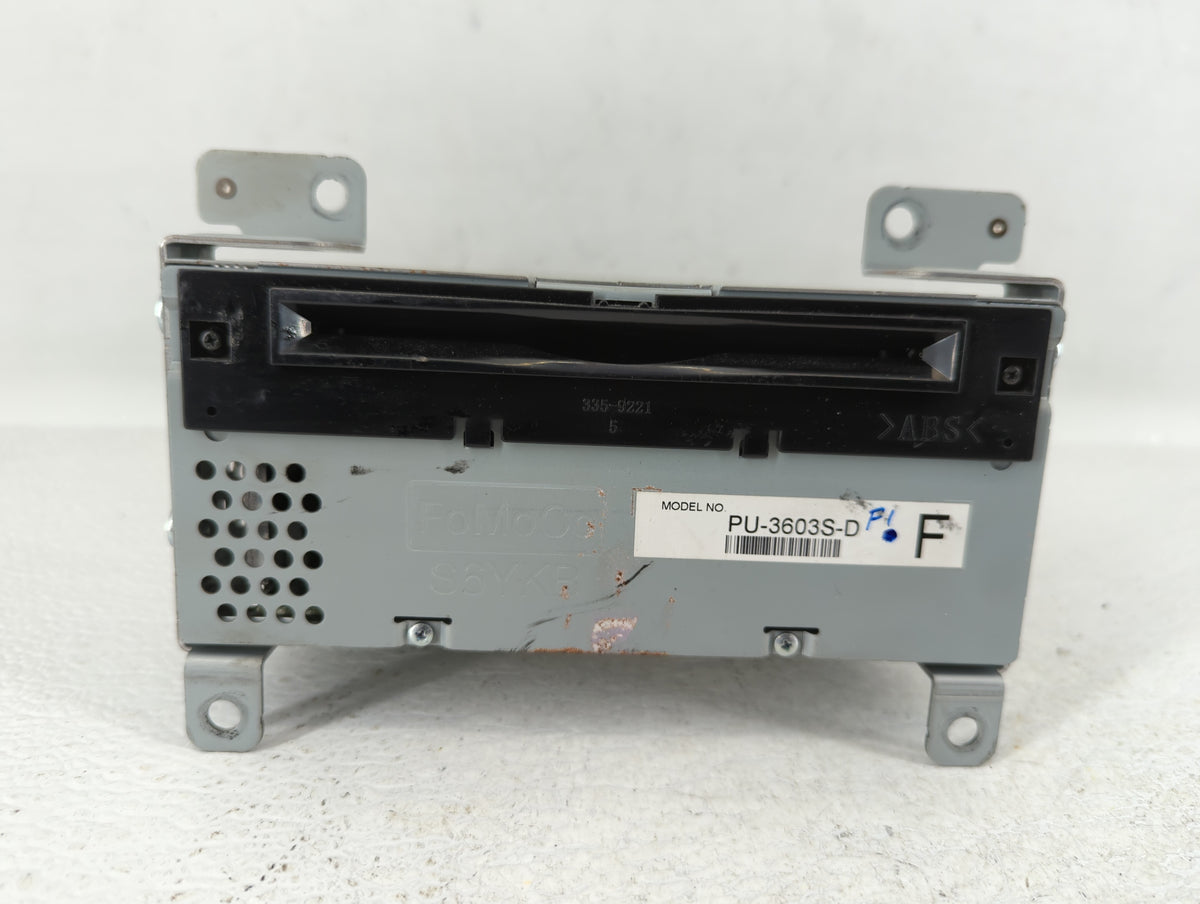 2016-2017 Ford Mustang Radio AM FM Cd Player Receiver Replacement P/N:GR3T-19C107-DC Fits 2016 2017 OEM Used Auto Parts - Oe
