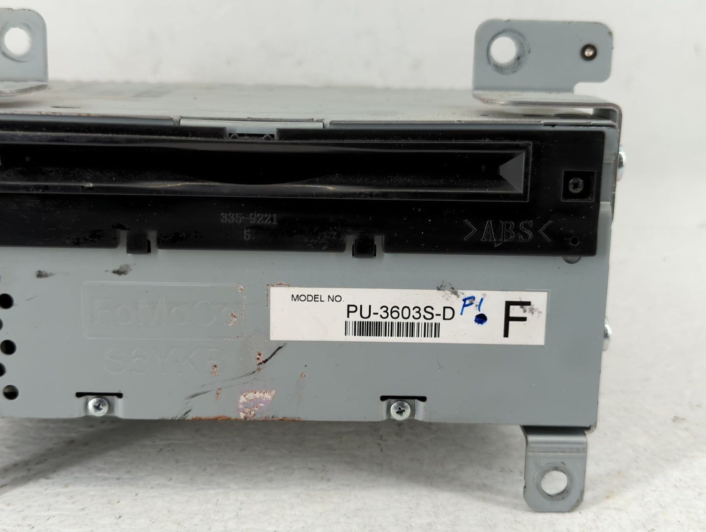 2016-2017 Ford Mustang Radio AM FM Cd Player Receiver Replacement P/N:GR3T-19C107-DC Fits Fits 2016 2017 OEM Used Auto Parts