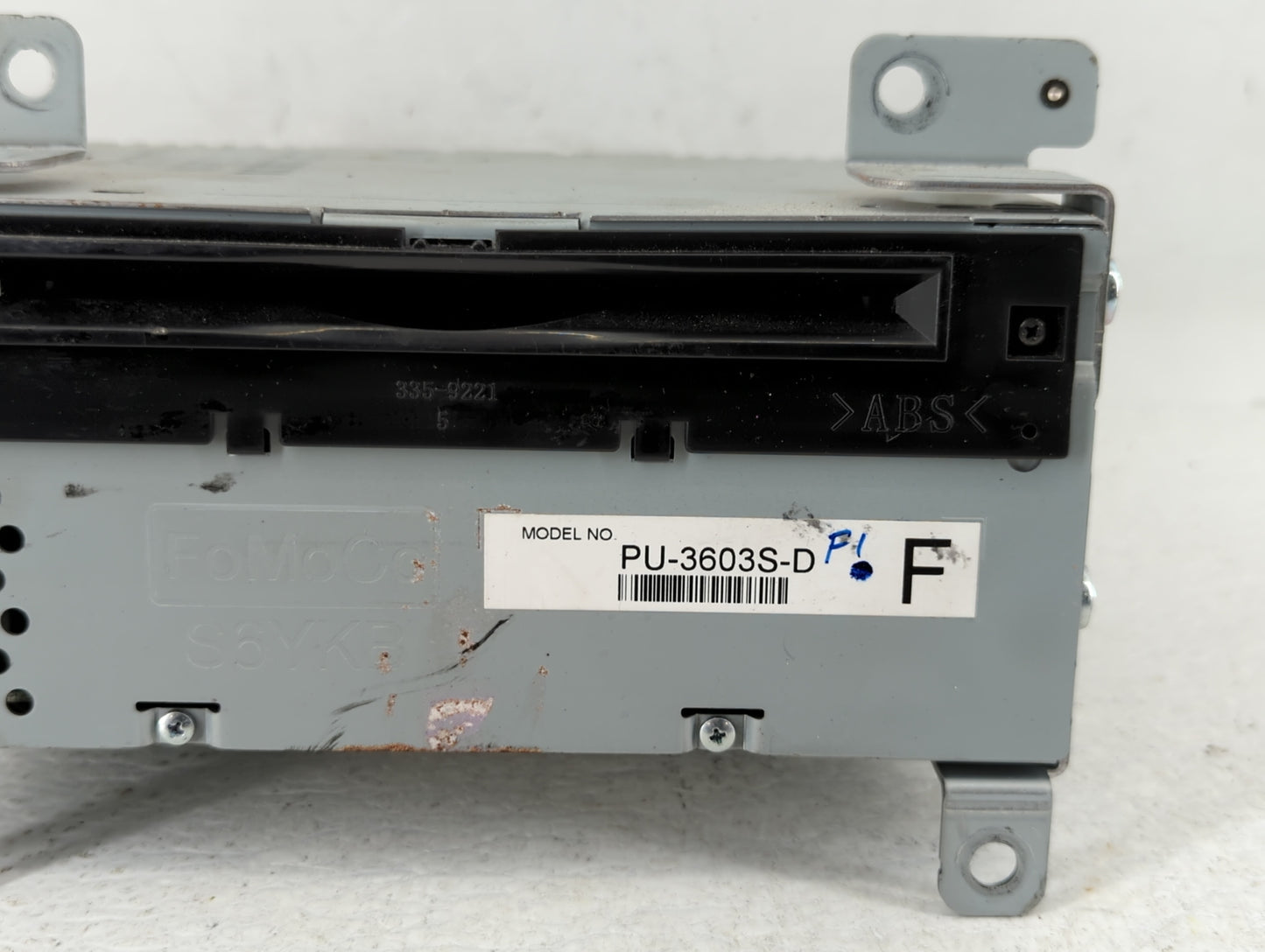2016-2017 Ford Mustang Radio AM FM Cd Player Receiver Replacement P/N:GR3T-19C107-DC Fits Fits 2016 2017 OEM Used Auto Parts