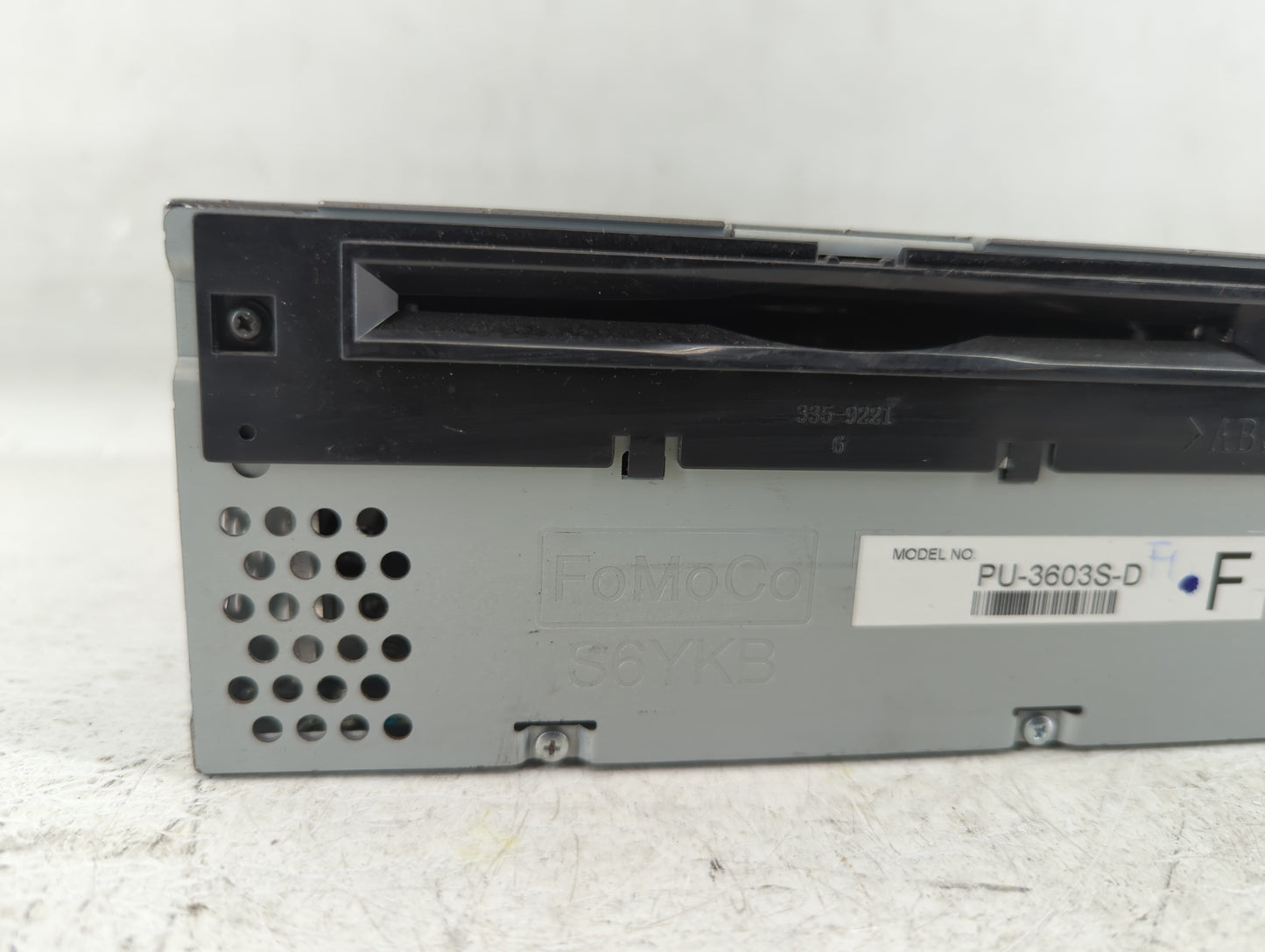 2016-2017 Ford Mustang Radio AM FM Cd Player Receiver Replacement P/N:A13139598 GR3T-19C107-DC Fits Fits 2016 2017 OEM Used 