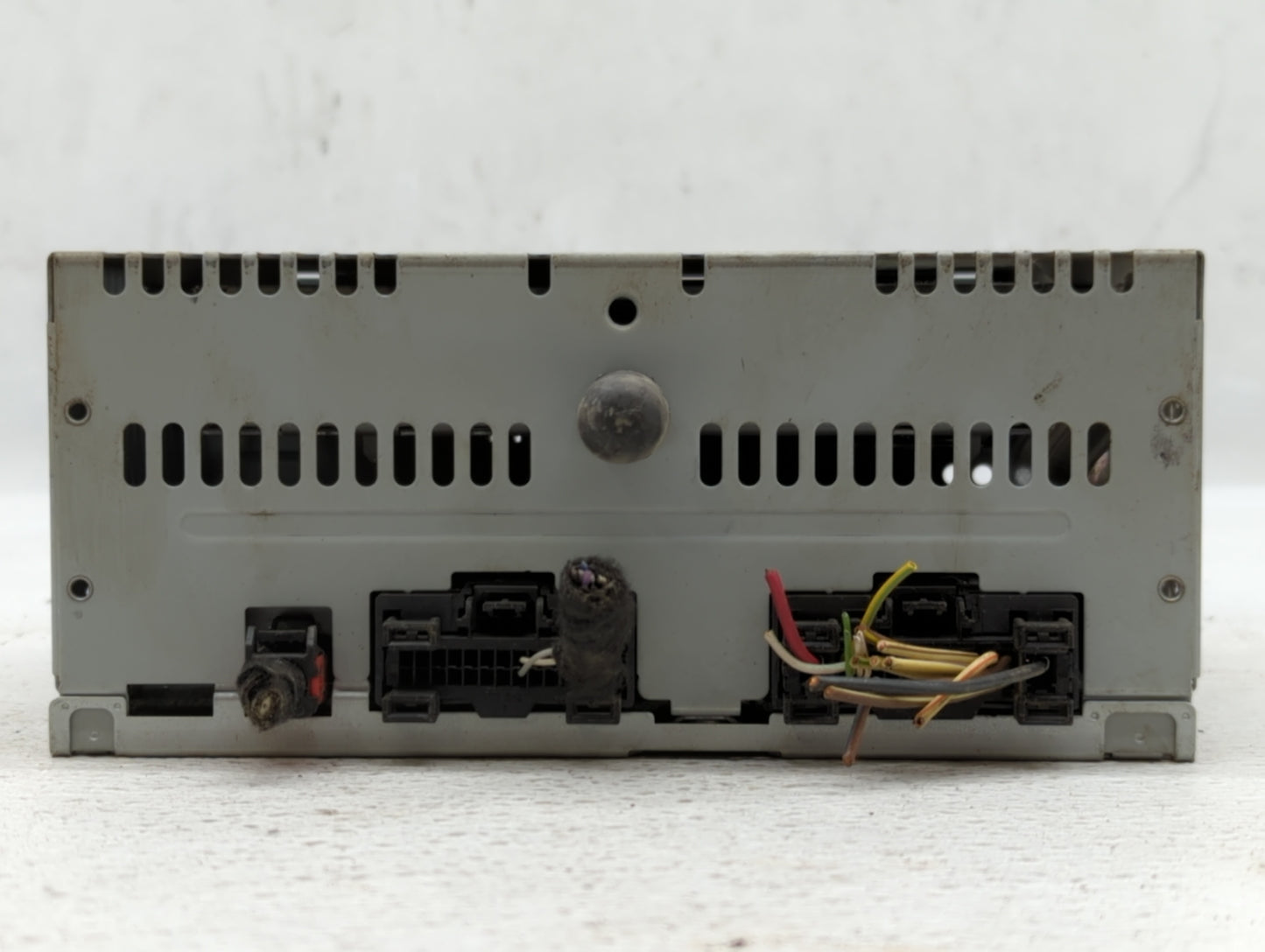 2015-2016 Ford Mustang Am Fm Cd Player Radio Receiver - Oemusedautoparts1.com