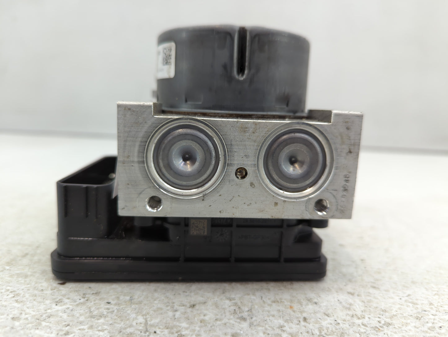 2015-2020 Ford Mustang ABS Pump Control Module Replacement P/N:GR3C-2C405-BC Fits Fits 2015 2016 2017 2018 2019 2020 OEM Use
