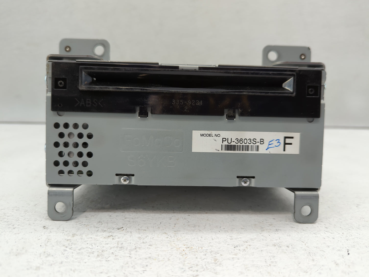 2015-2016 Ford Mustang Am Fm Cd Player Radio Receiver - Oemusedautoparts1.com