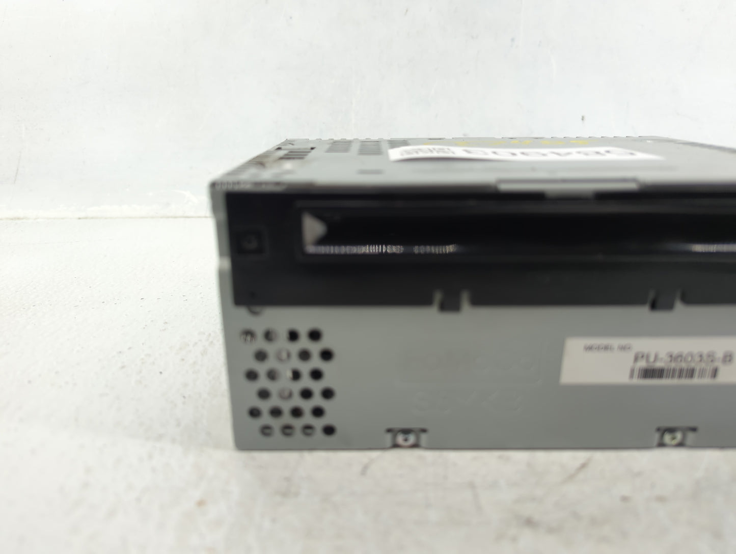 2015-2016 Ford Mustang Radio AM FM Cd Player Receiver Replacement P/N:FR3T-19C107-SE Fits Fits 2015 2016 OEM Used Auto Parts