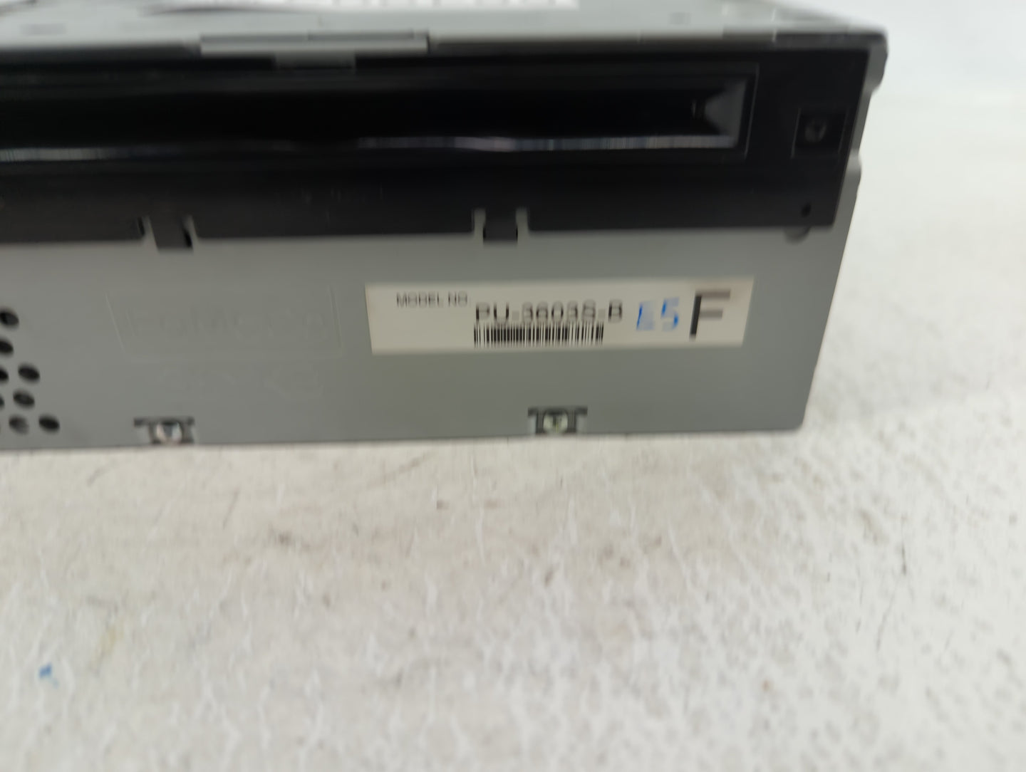 2015-2016 Ford Mustang Radio AM FM Cd Player Receiver Replacement P/N:FR3T-19C107-SE Fits Fits 2015 2016 OEM Used Auto Parts