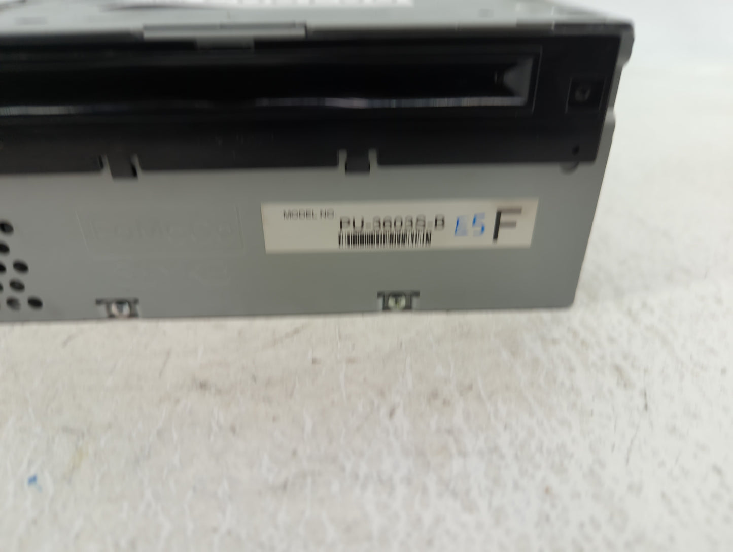 2015-2016 Ford Mustang Radio AM FM Cd Player Receiver Replacement P/N:FR3T-19C107-SE Fits Fits 2015 2016 OEM Used Auto Parts