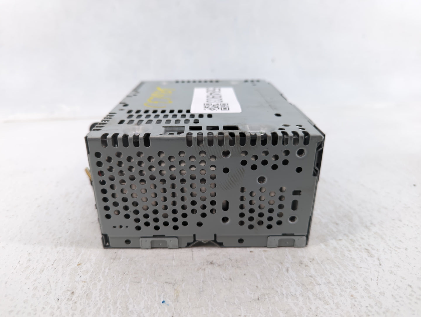 2015-2016 Ford Mustang Radio AM FM Cd Player Receiver Replacement P/N:FR3T-19C107-SE Fits Fits 2015 2016 OEM Used Auto Parts